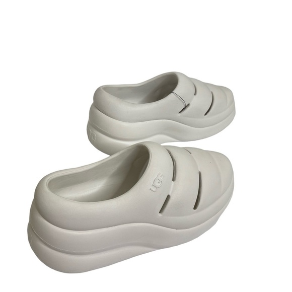 UGG Women’s White Yeah Clog - Picture 6 of 12